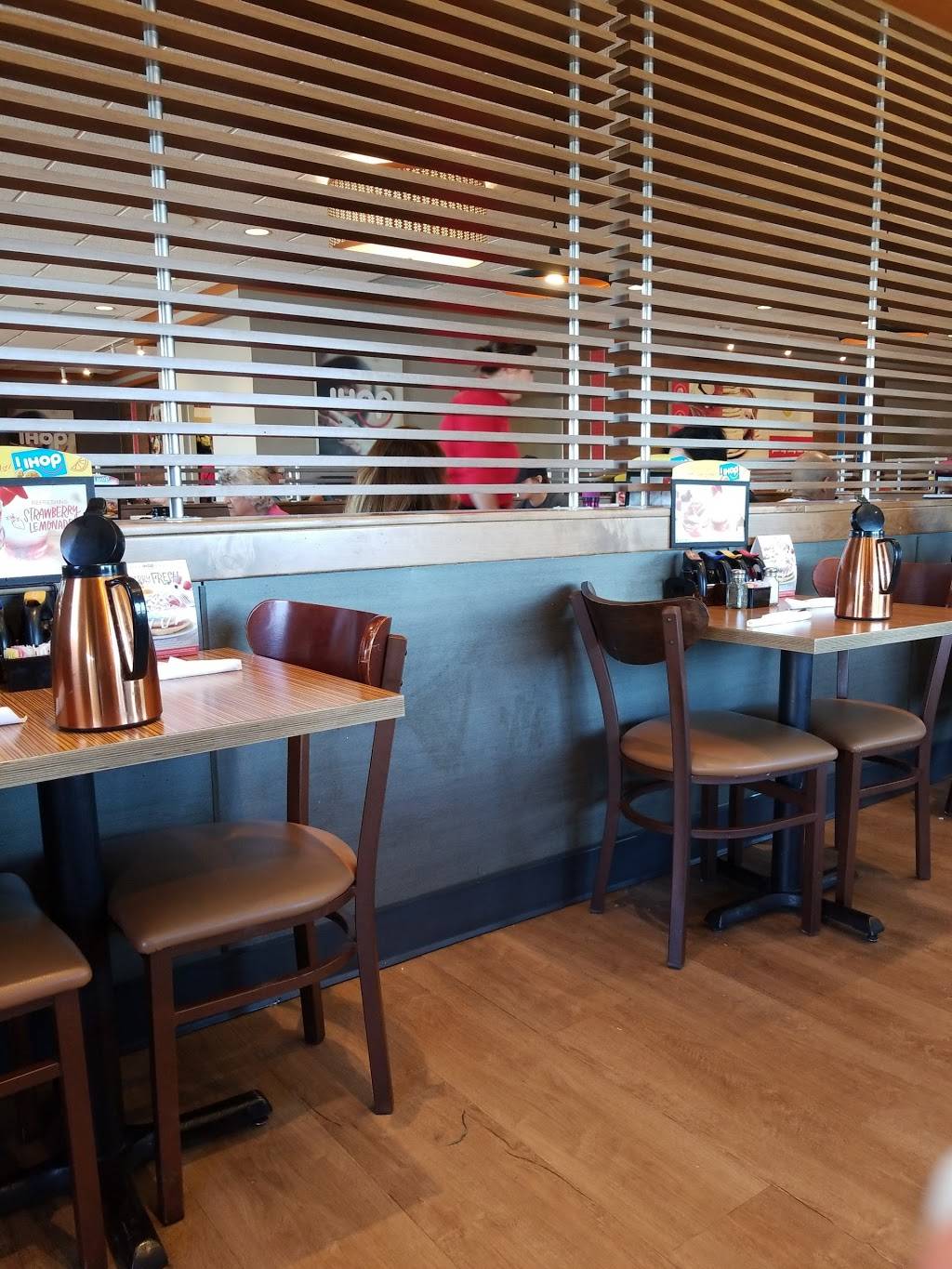 IHOP | restaurant | 7945 E Broadway Blvd, Tucson, AZ 85710, USA | 5205469140 OR +1 520-546-9140