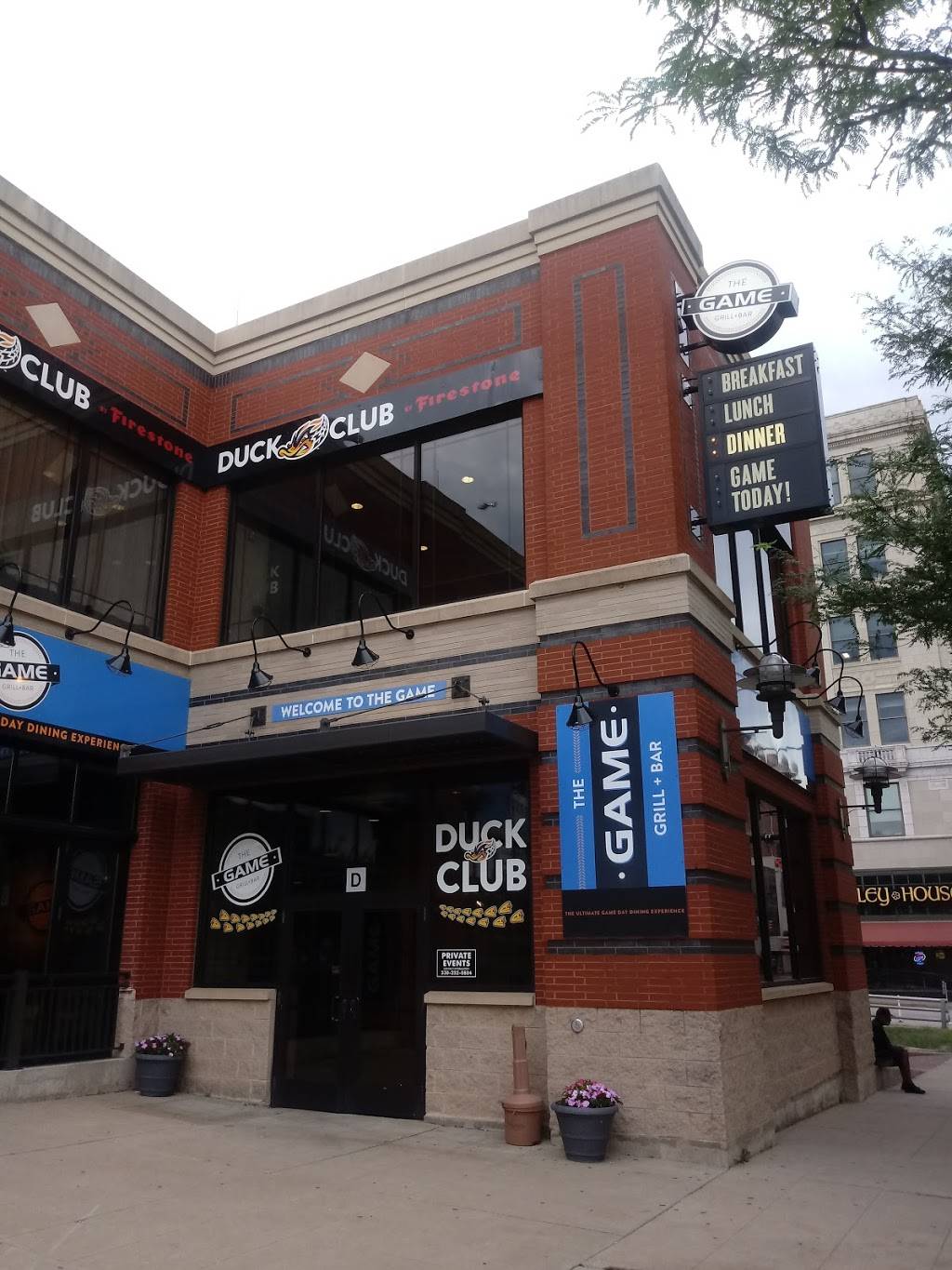 The Game Grill + Bar | restaurant | 300 S Main St, Akron, OH 44308, USA | 3302520804 OR +1 330-252-0804