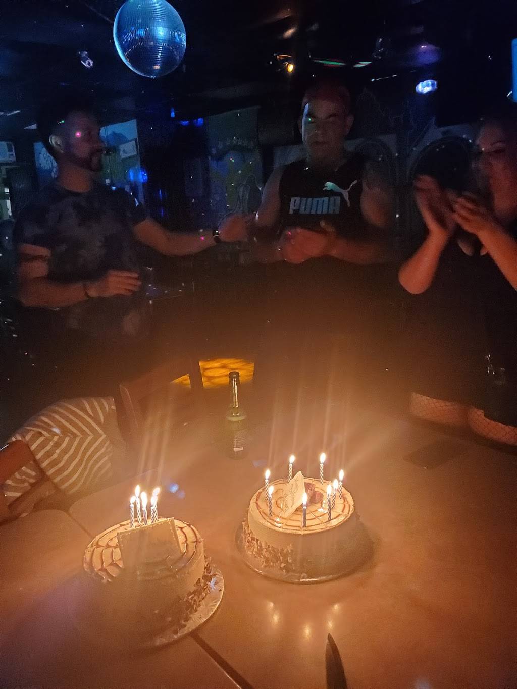 Marinho Sports Bar | restaurant | 1708 St Clair Ave W, Toronto, ON M6N 1J1, Canada | 4166529458 OR +1 416-652-9458