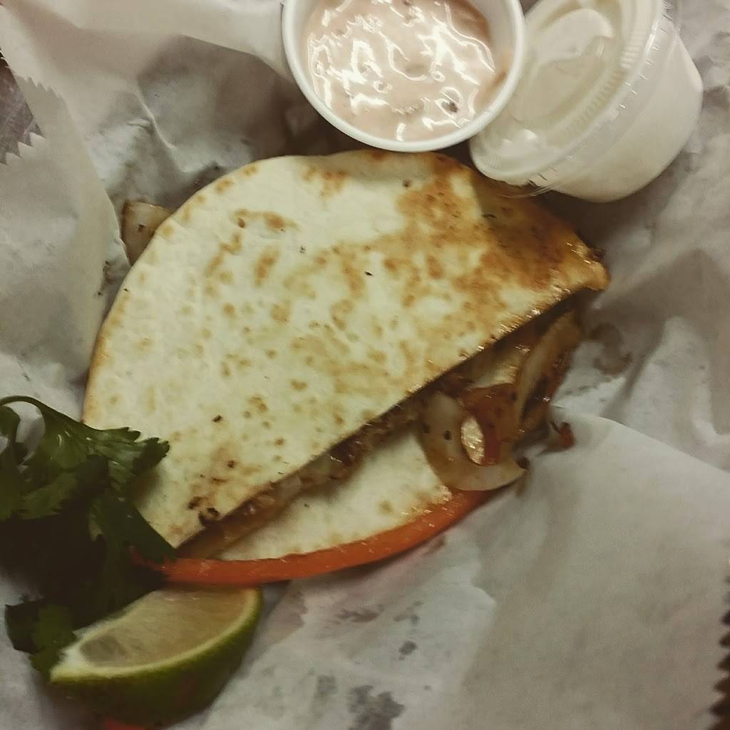 Simmies Restaurant | meal takeaway | 8500 Frankstown Rd, Pittsburgh, PA 15235, USA | 4127314689 OR +1 412-731-4689