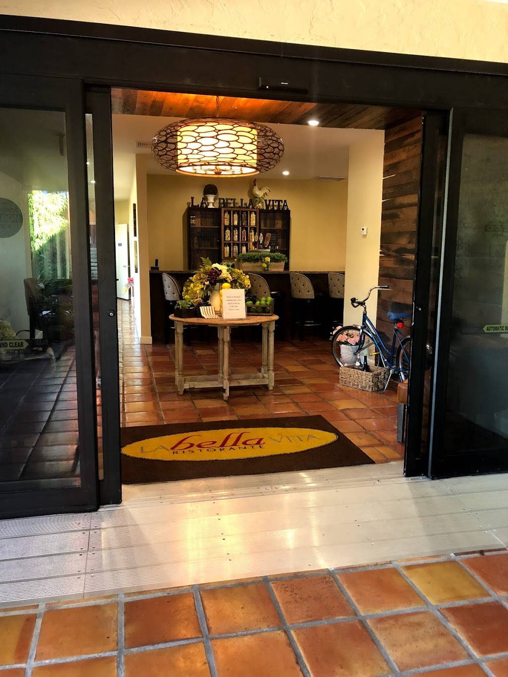 Sandollar Restaurant | restaurant | 1231 Middle Gulf Dr, Sanibel, FL 33957, USA | 2394724123 OR +1 239-472-4123