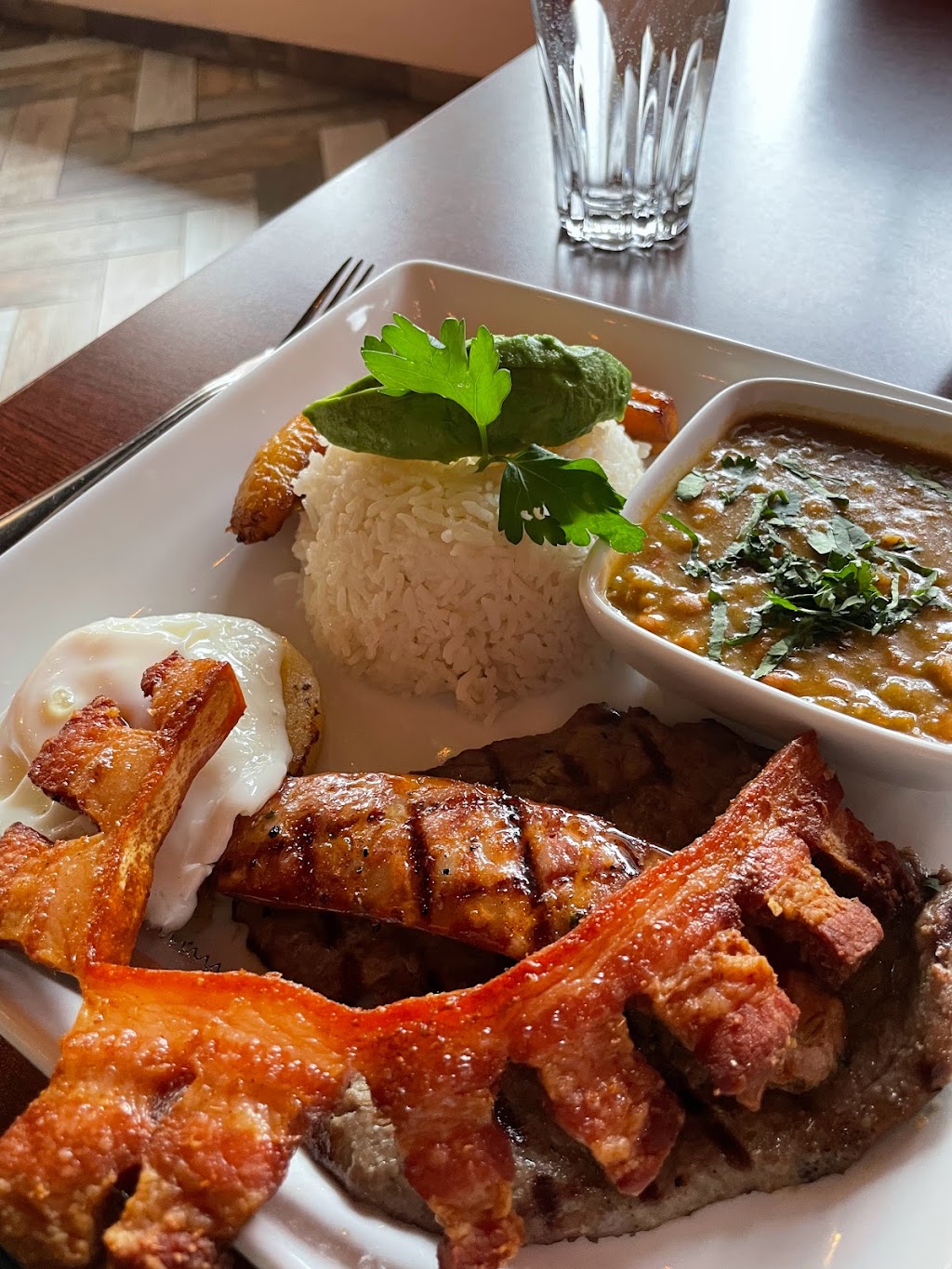 Los Andes Latin Bistro | restaurant | 607 W Lake St, Minneapolis, MN 55408, USA | 6128251700 OR +1 612-825-1700