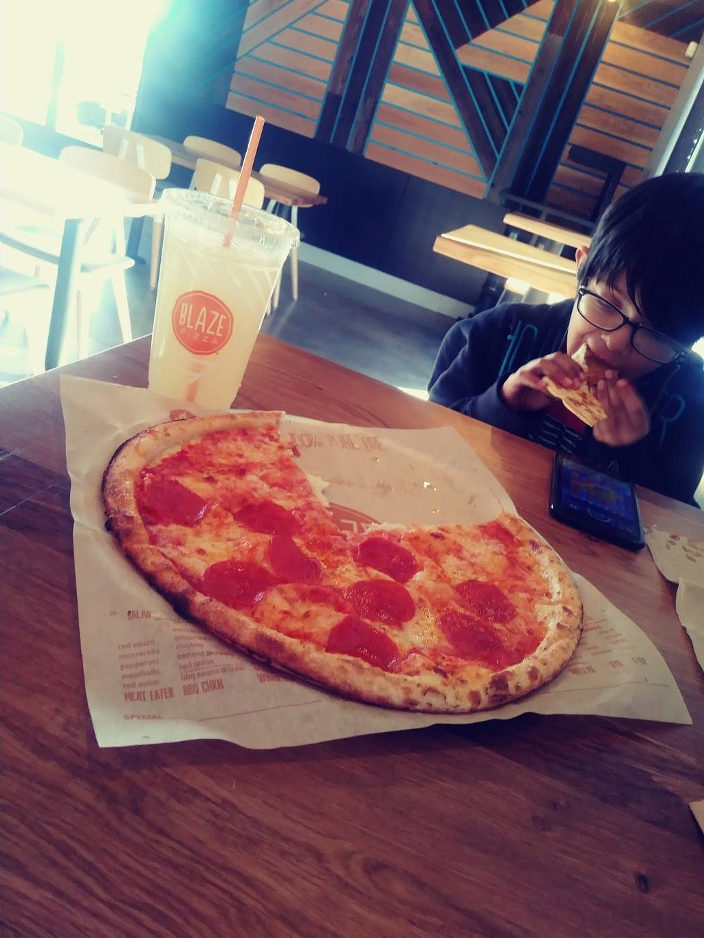 Blaze Pizza | restaurant | 10877 E, Foothill Blvd Ste. 110, Rancho Cucamonga, CA 91729, USA | 9094361023 OR +1 909-436-1023