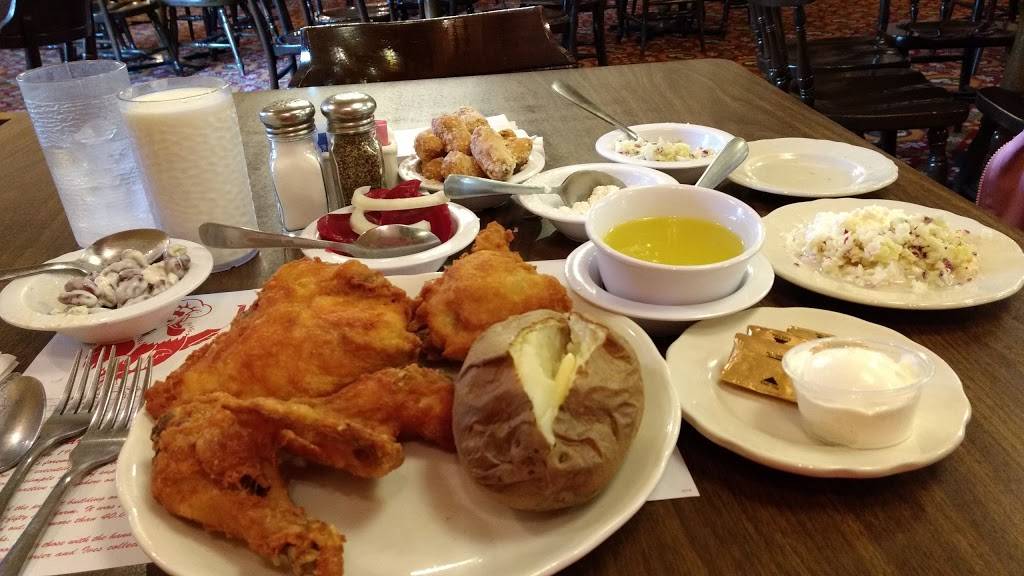 White Fence Farm Restaurant | restaurant | 1376 Joliet Rd, Romeoville, IL 60446, USA | 6307391720 OR +1 630-739-1720