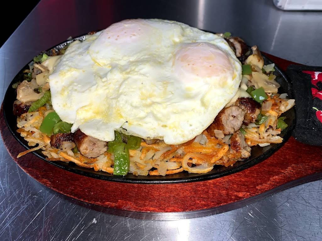 Boulevard Cafe & Coney | restaurant | 540 E Warren Ave, Detroit, MI 48201, USA | 3138313555 OR +1 313-831-3555