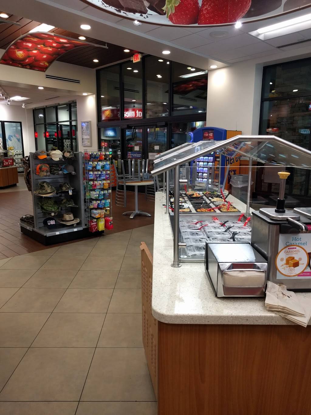 RaceTrac | cafe | 3310 S Cooper St, Arlington, TX 76015, USA | 8175578276 OR +1 817-557-8276