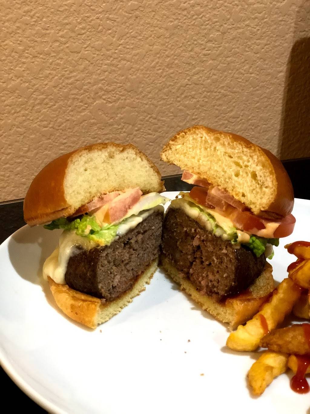 Edy’s Burger | restaurant | 6189 Forever Dawn St, Las Vegas, NV 89148, USA | 4159968670 OR +1 415-996-8670