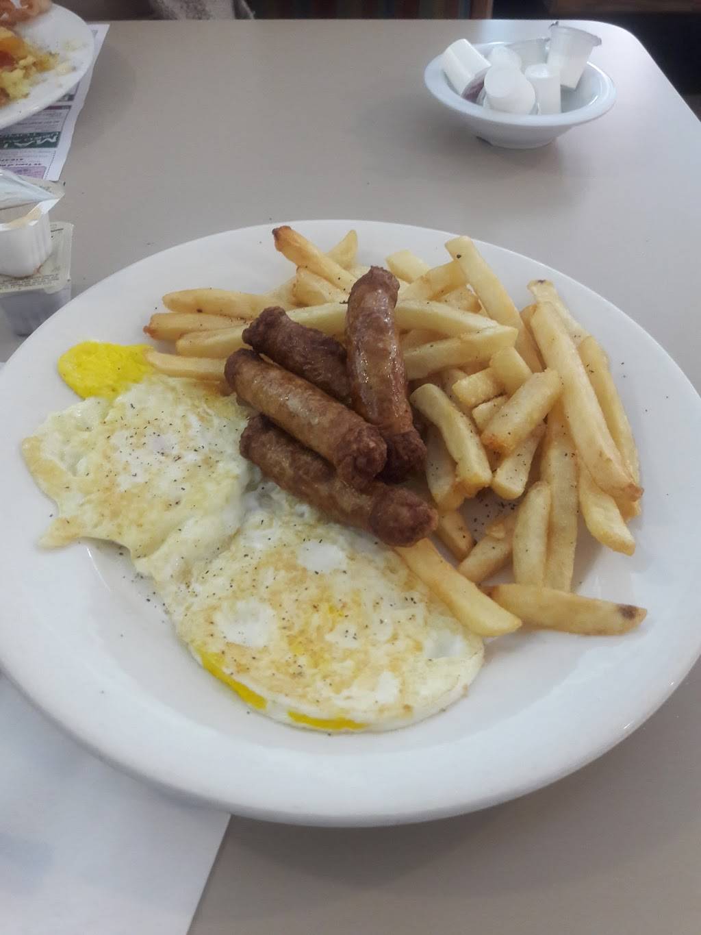 Queen City Family Restaurant | restaurant | 100 Lancaster Ave, Reading, PA 19611, USA | 6103761888 OR +1 610-376-1888