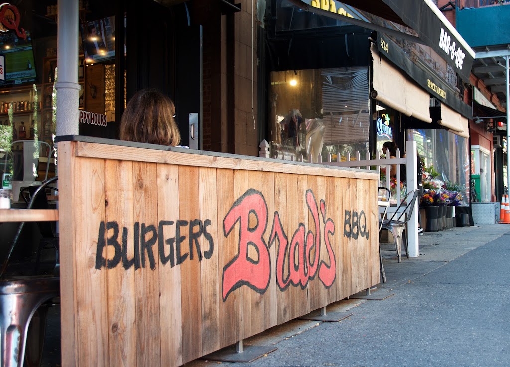 BRADS BURGERS & BBQ | restaurant | 522 A Columbus Ave, New York, NY 10024, USA | 2127873473 OR +1 212-787-3473