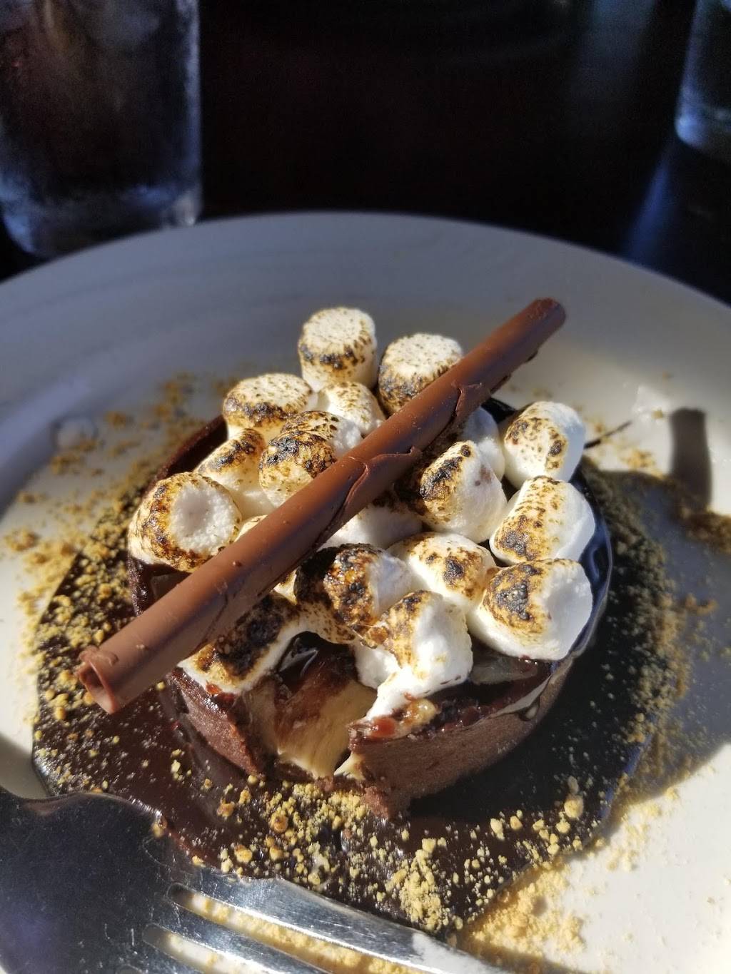 The Boat House Restaurant | restaurant | 679 W Spring St, Columbus, OH 43215, USA | 6144690000 OR +1 614-469-0000