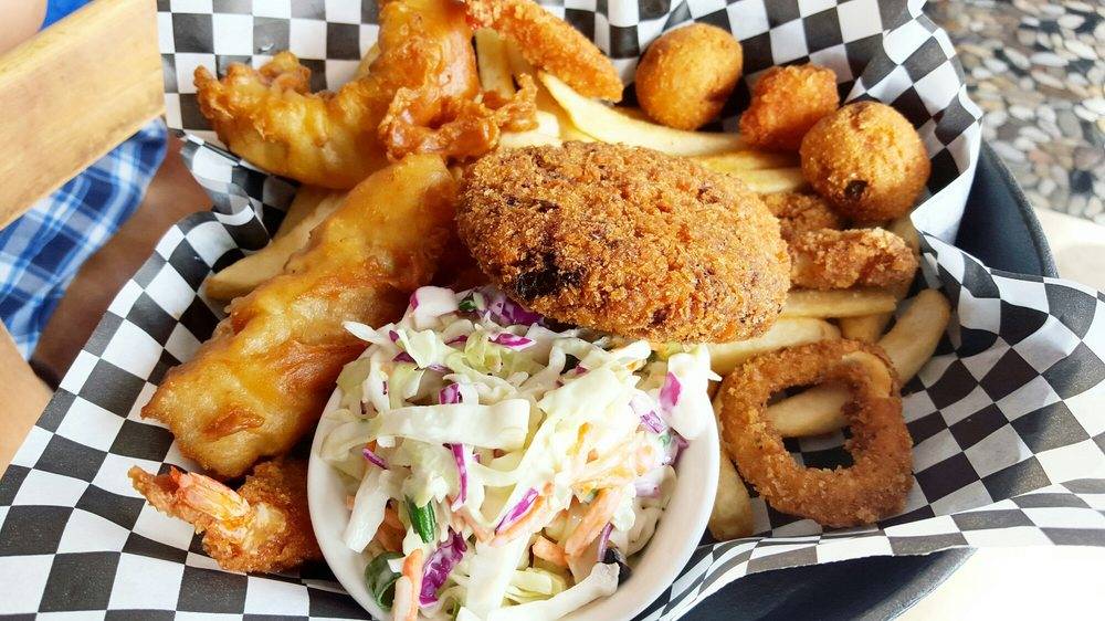 Blue Salt Fish Grill | restaurant | 23215 Hawthorne Blvd, Torrance, CA 90505, USA | 4243831769 OR +1 424-383-1769