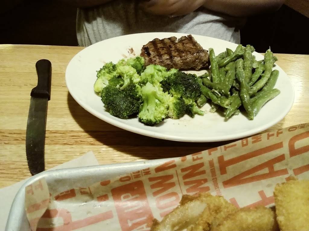 Applebees Grill + Bar | restaurant | 2090 US-280 #431, Phenix City, AL 36867, USA | 3344482500 OR +1 334-448-2500