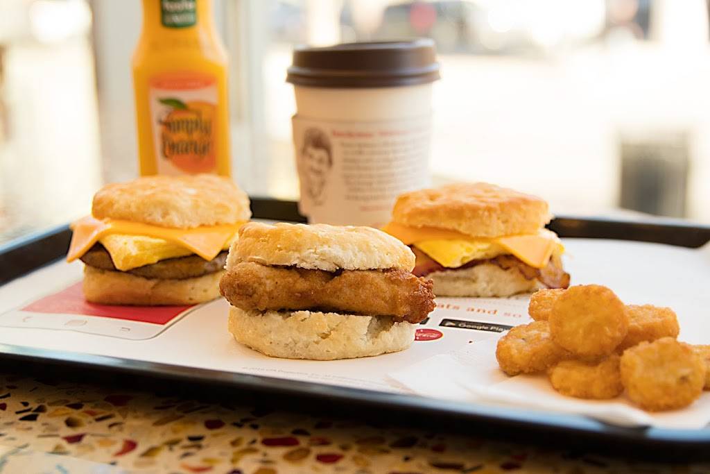 Chick-fil-A | restaurant | 17365 Chesterfield Airport Rd, Chesterfield, MO 63005, USA | 6365366933 OR +1 636-536-6933