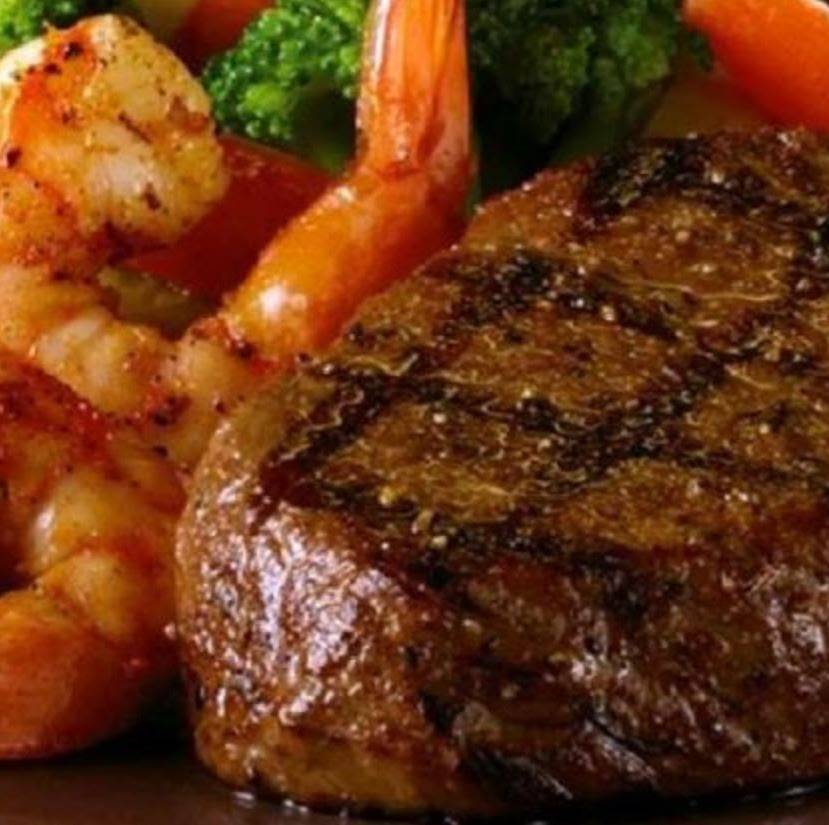 Chapparal Restaurant | restaurant | 316 Dreamland Dr, Wonewoc, WI 53968, USA | 6084643944 OR +1 608-464-3944