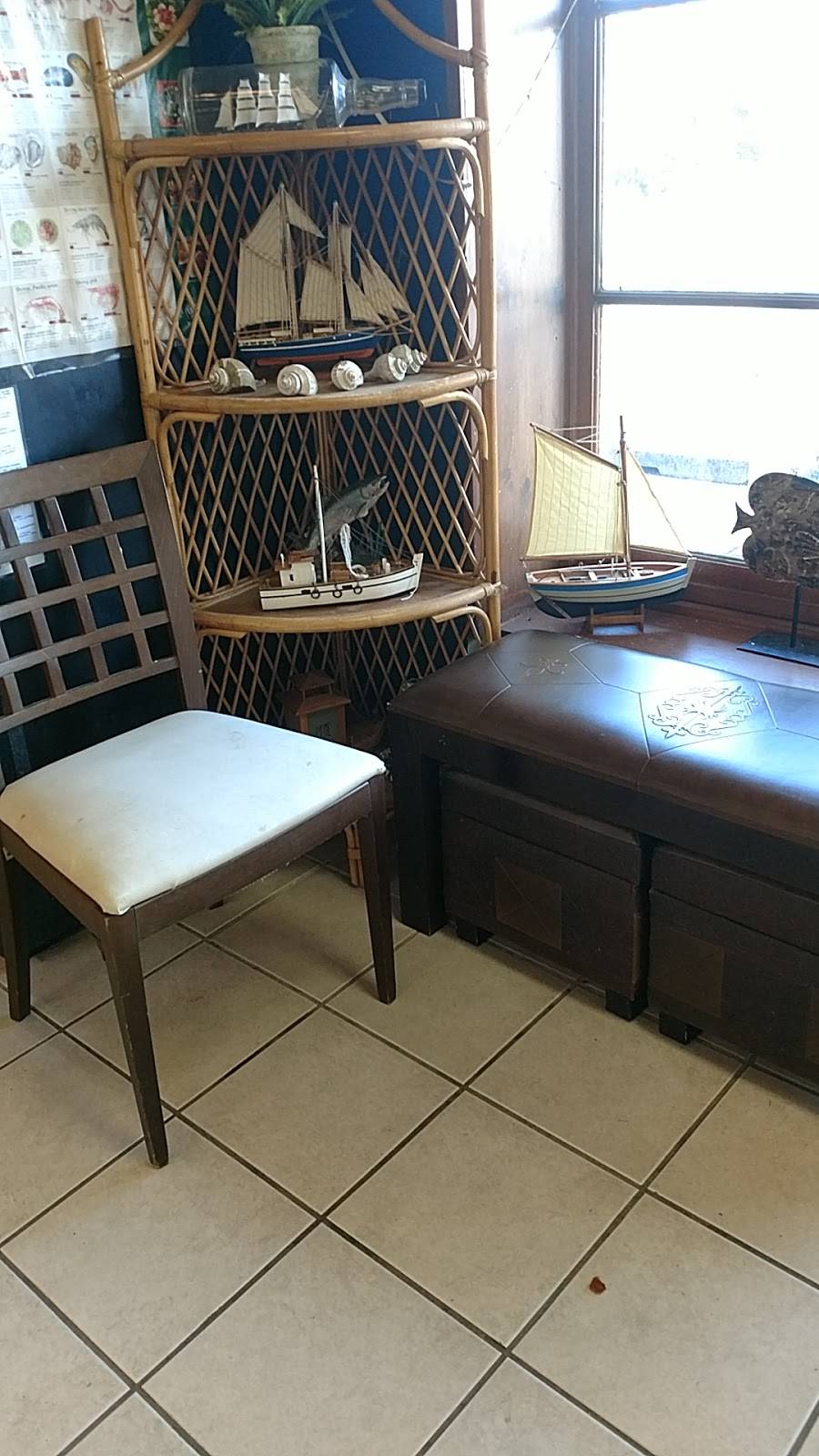 Seafood USA | restaurant | 21 Lancaster Ave, Paoli, PA 19301, USA | 6106401330 OR +1 610-640-1330