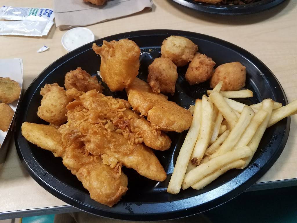 Long John Silvers | restaurant | 140 N Main St, East Peoria, IL 61611, USA | 3096980515 OR +1 309-698-0515