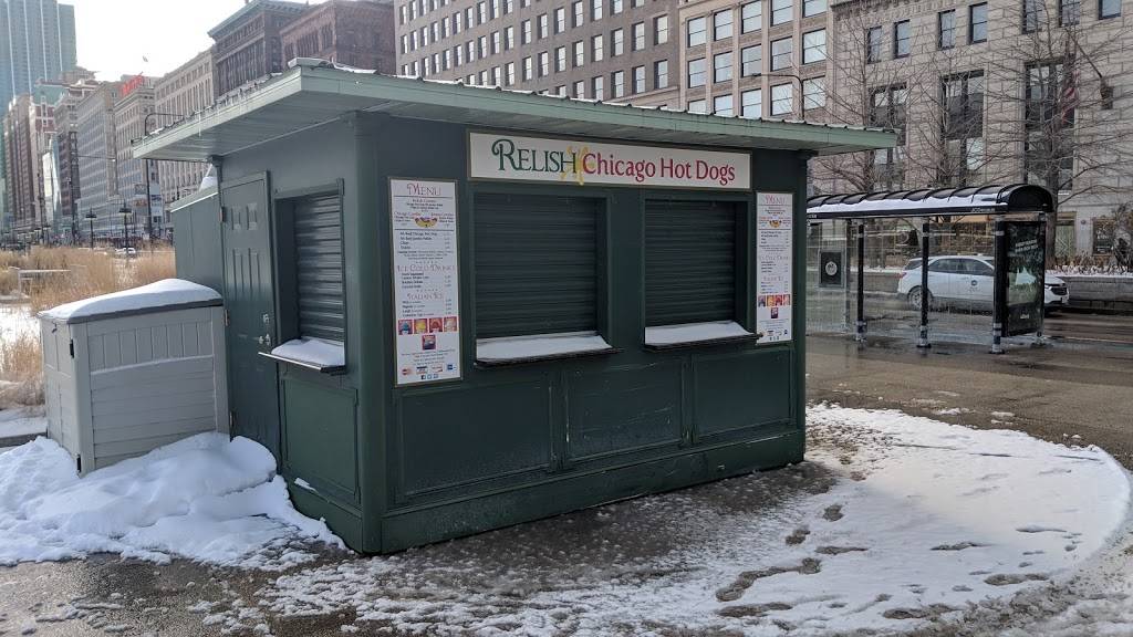Relish Chicago Hot Dogs | meal takeaway | 315 S Michigan Ave, Chicago, IL 60603, USA | 3126203299 OR +1 312-620-3299