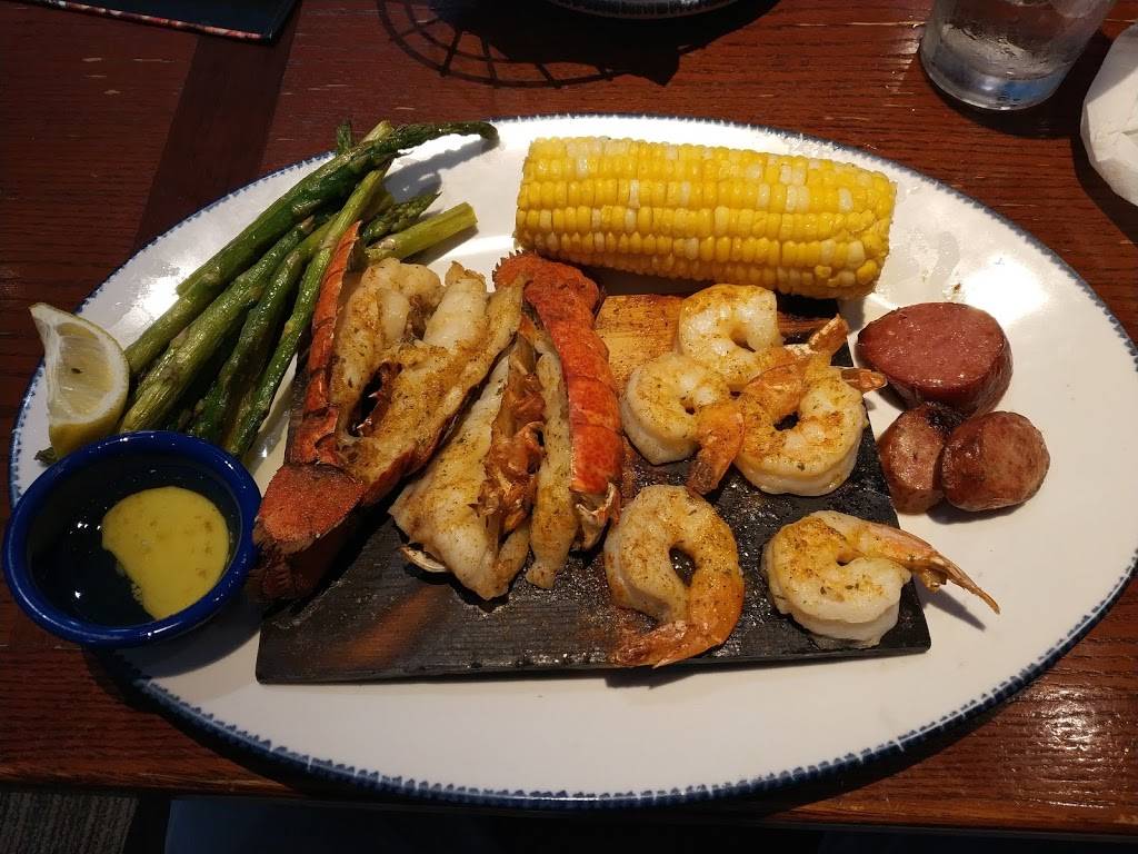 Red Lobster | restaurant | 13300 Biscayne Blvd, North Miami, FL 33181, USA | 3058956095 OR +1 305-895-6095