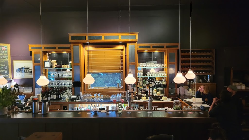 Waterfront Depot Restaurant | restaurant | 1252 Bay St, Florence, OR 97439, USA | 5419029100 OR +1 541-902-9100