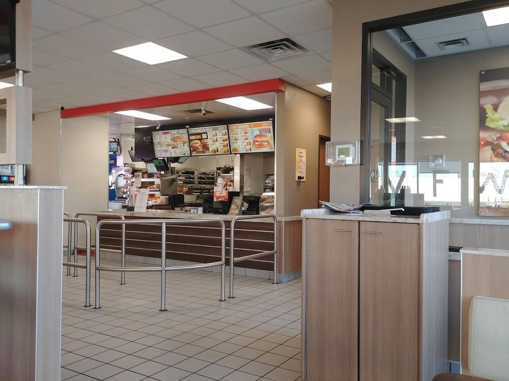 Burger King | restaurant | 906 S Black River St, Sparta, WI 54656, USA | 6082691615 OR +1 608-269-1615