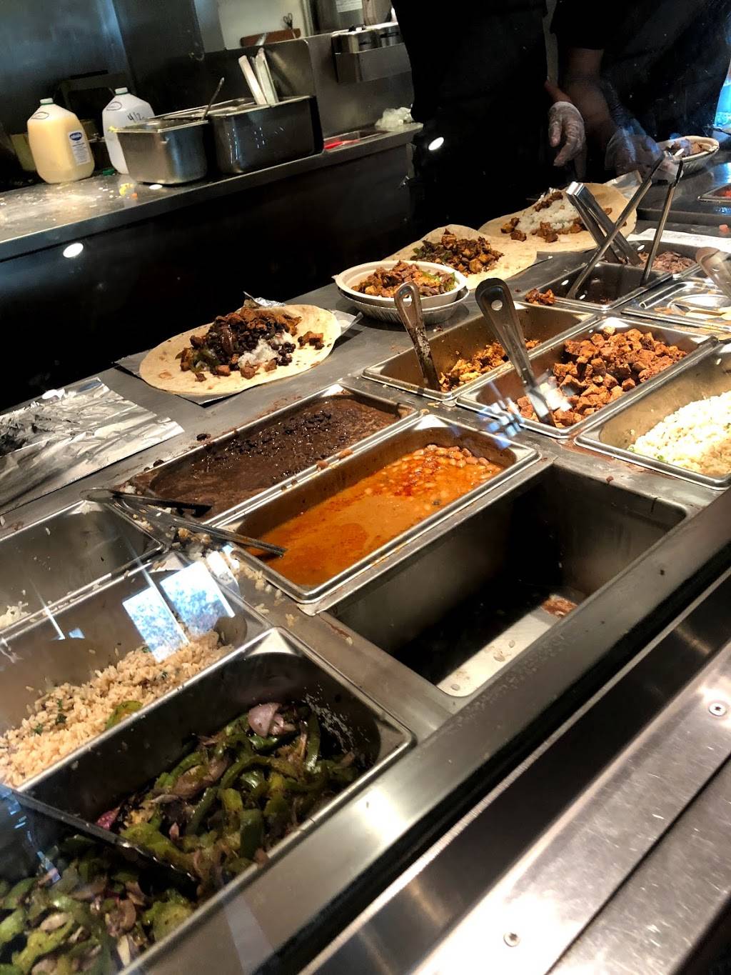 Chipotle Mexican Grill | restaurant | 4930 W Broad St, Richmond, VA 23230, USA | 8042824081 OR +1 804-282-4081