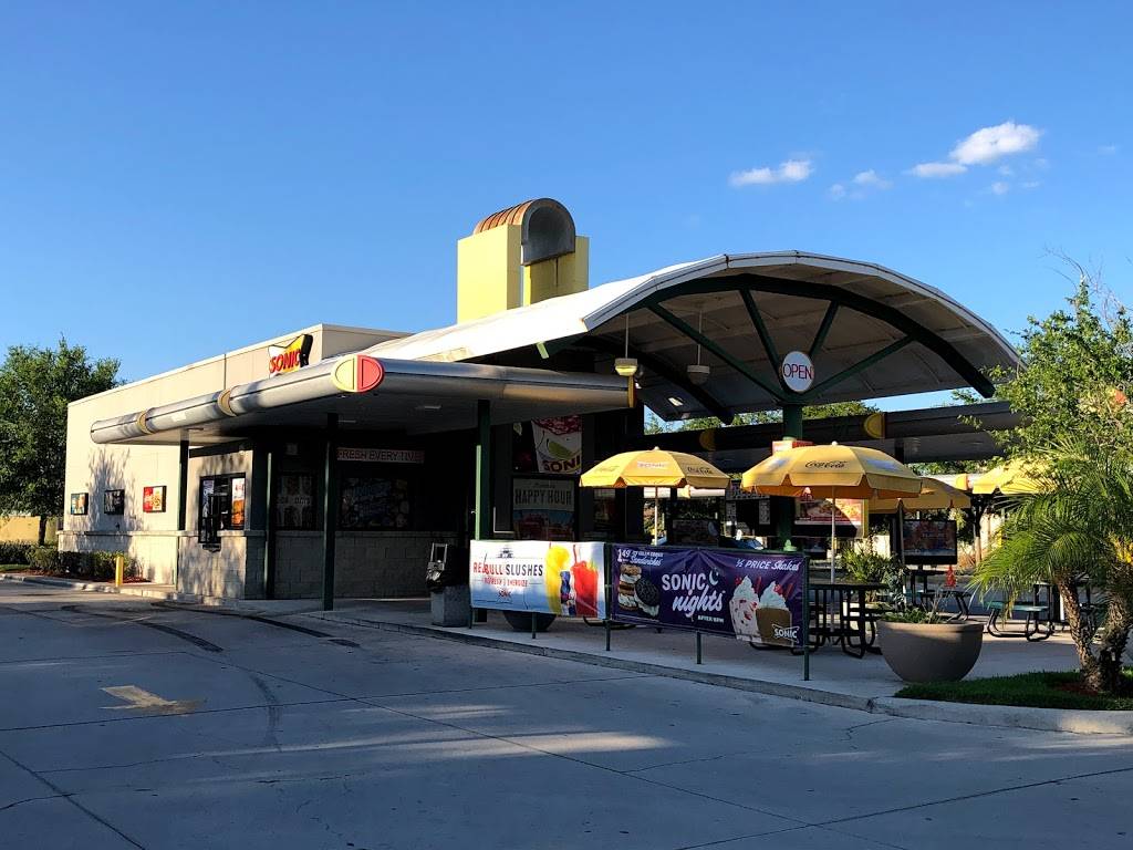 Sonic Drive-In | restaurant | 8610 Gladiolus Dr, Fort Myers, FL 33908, USA | 2392675521 OR +1 239-267-5521
