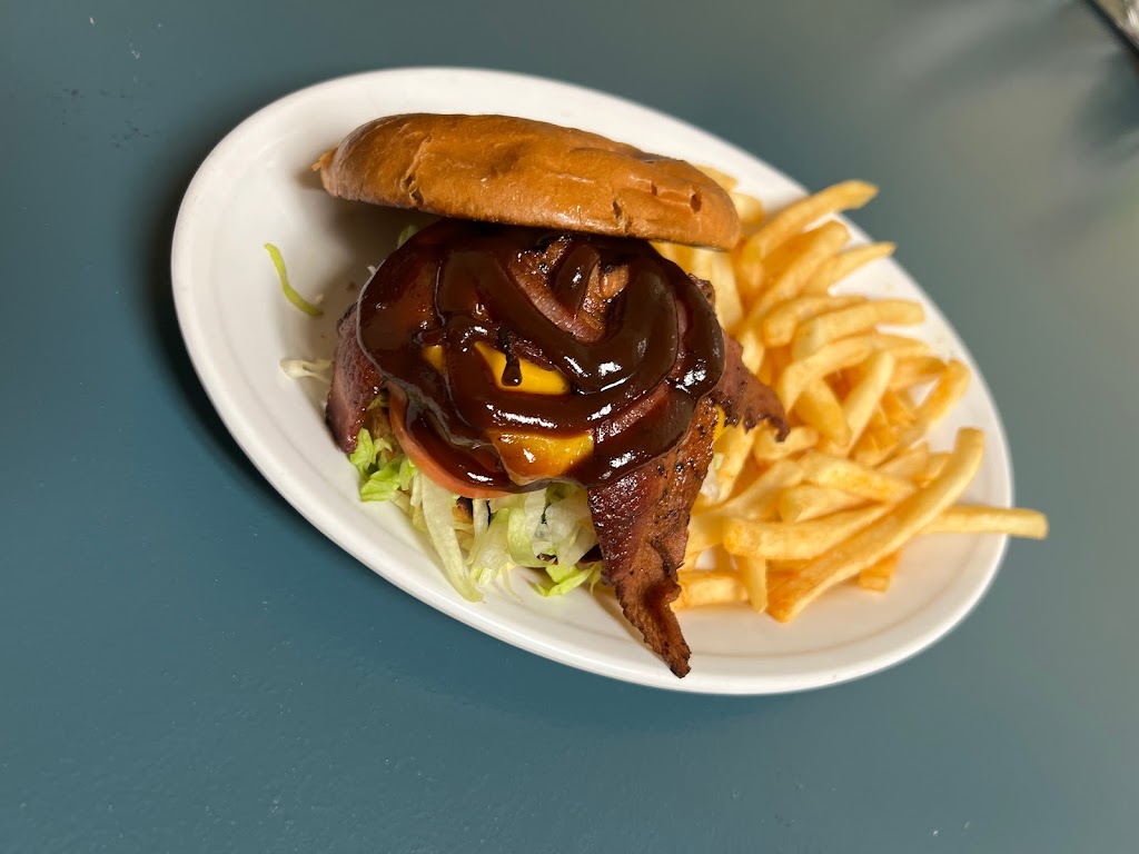 Red Luna Seasons | restaurant | 114 Mahtomedi Ave, St Paul, MN 55115, USA | 6513306001 OR +1 651-330-6001