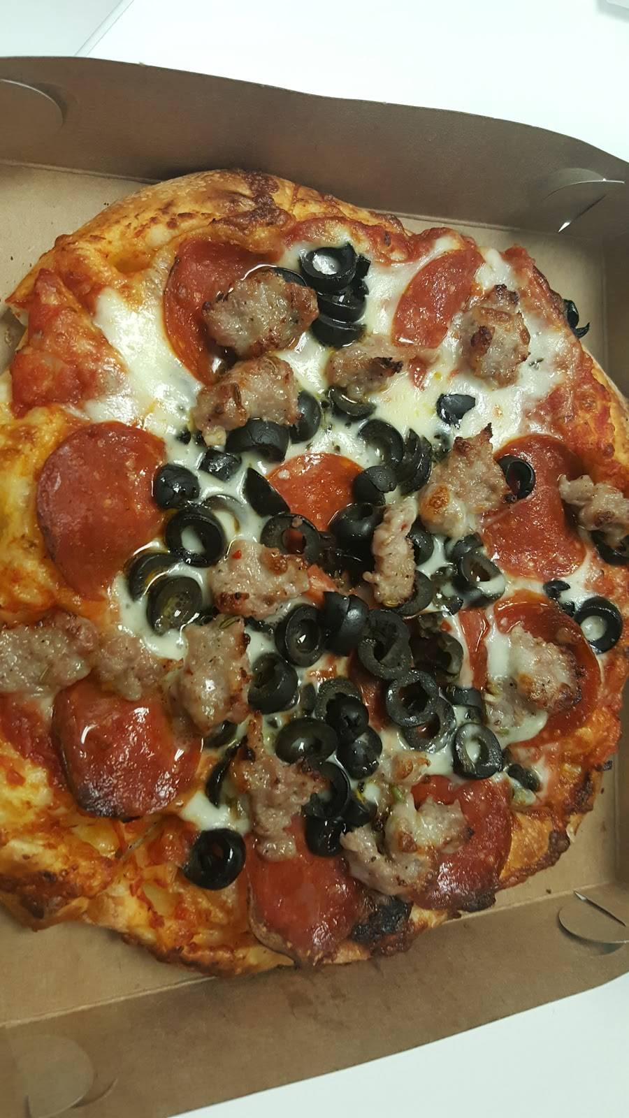 Rafaels Pizza | restaurant | 128 W MacArthur Blvd, Santa Ana, CA 92707, USA | 7147516474 OR +1 714-751-6474