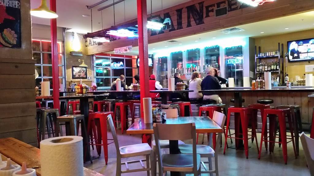 Twisted Root Burger Company | restaurant | 1111 S Main St #100, Carrollton, TX 75006, USA | 2144498498 OR +1 214-449-8498