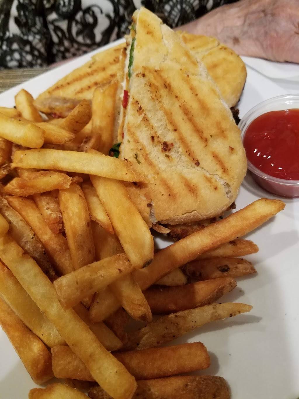 Piccolo Italian Restaurant | restaurant | 1261 Som Center Rd, Mayfield Heights, OH 44124, USA | 4406461383 OR +1 440-646-1383