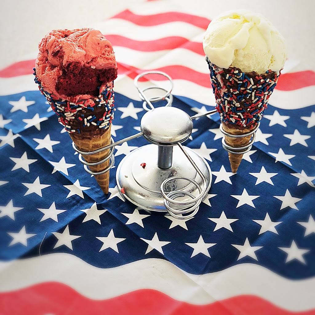 Painters Homemade Ice Cream | restaurant | 100 N Waccamaw Dr, Murrells Inlet, SC 29576, USA | 8433576201 OR +1 843-357-6201