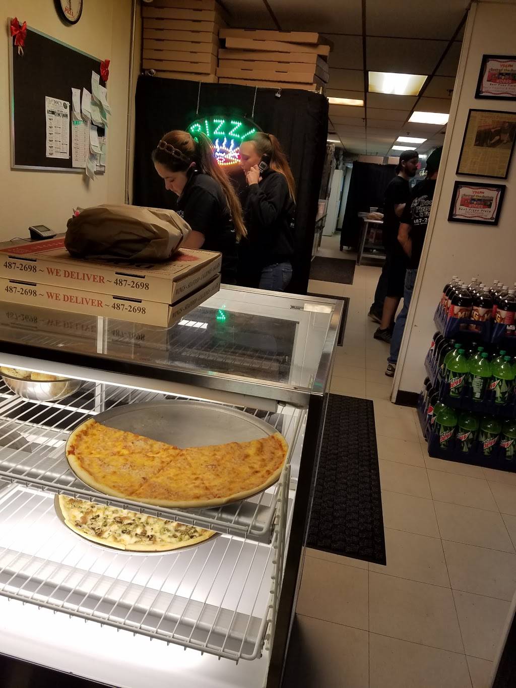 Docs Pizzeria & Fish Fry | restaurant | 3797 Milton Ave, Camillus, NY 13031, USA | 3154872698 OR +1 315-487-2698