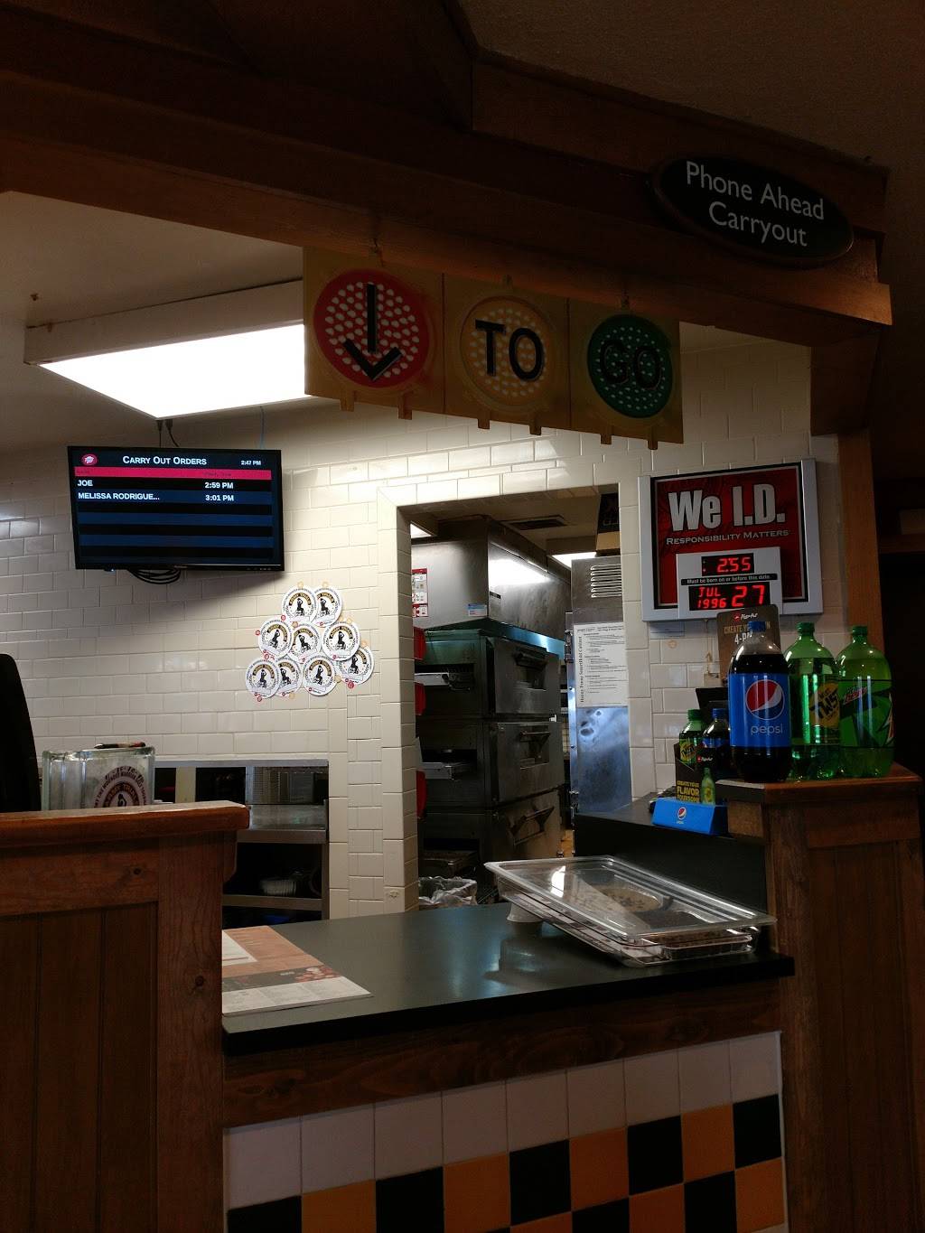 Pizza Hut | meal delivery | 1571 N Zaragoza Rd, El Paso, TX 79936, USA | 9158552335 OR +1 915-855-2335