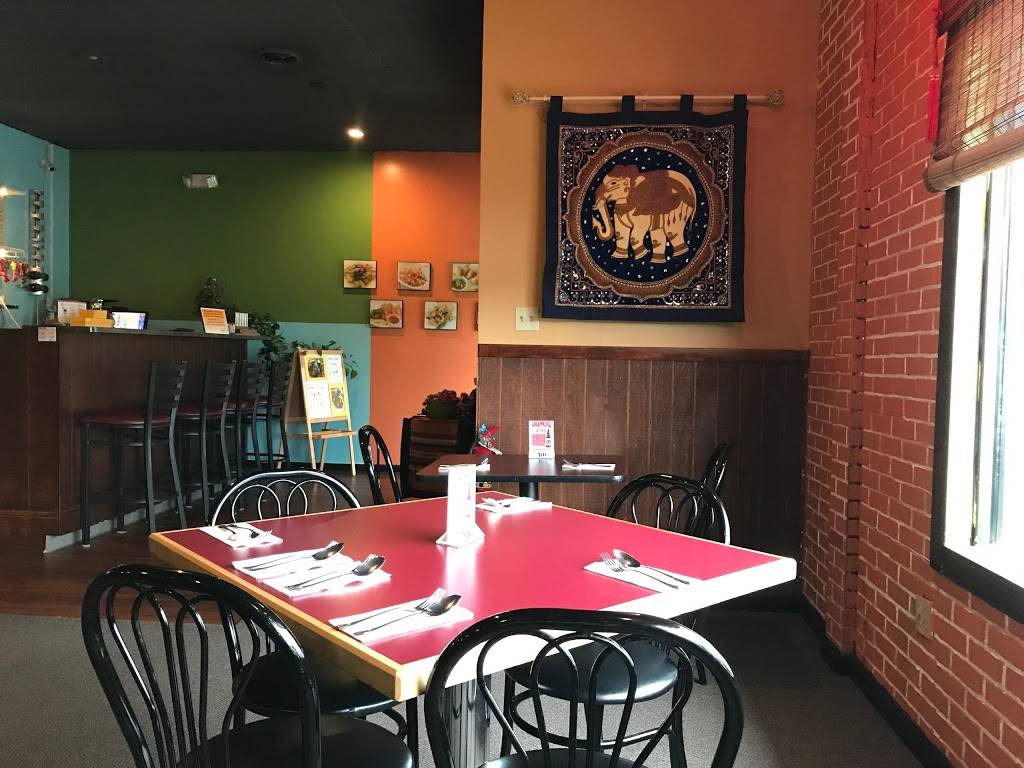 Nara Thai Cuisine | restaurant | 432 Garrisonville Rd, Stafford, VA 22554, USA | 5406027545 OR +1 540-602-7545