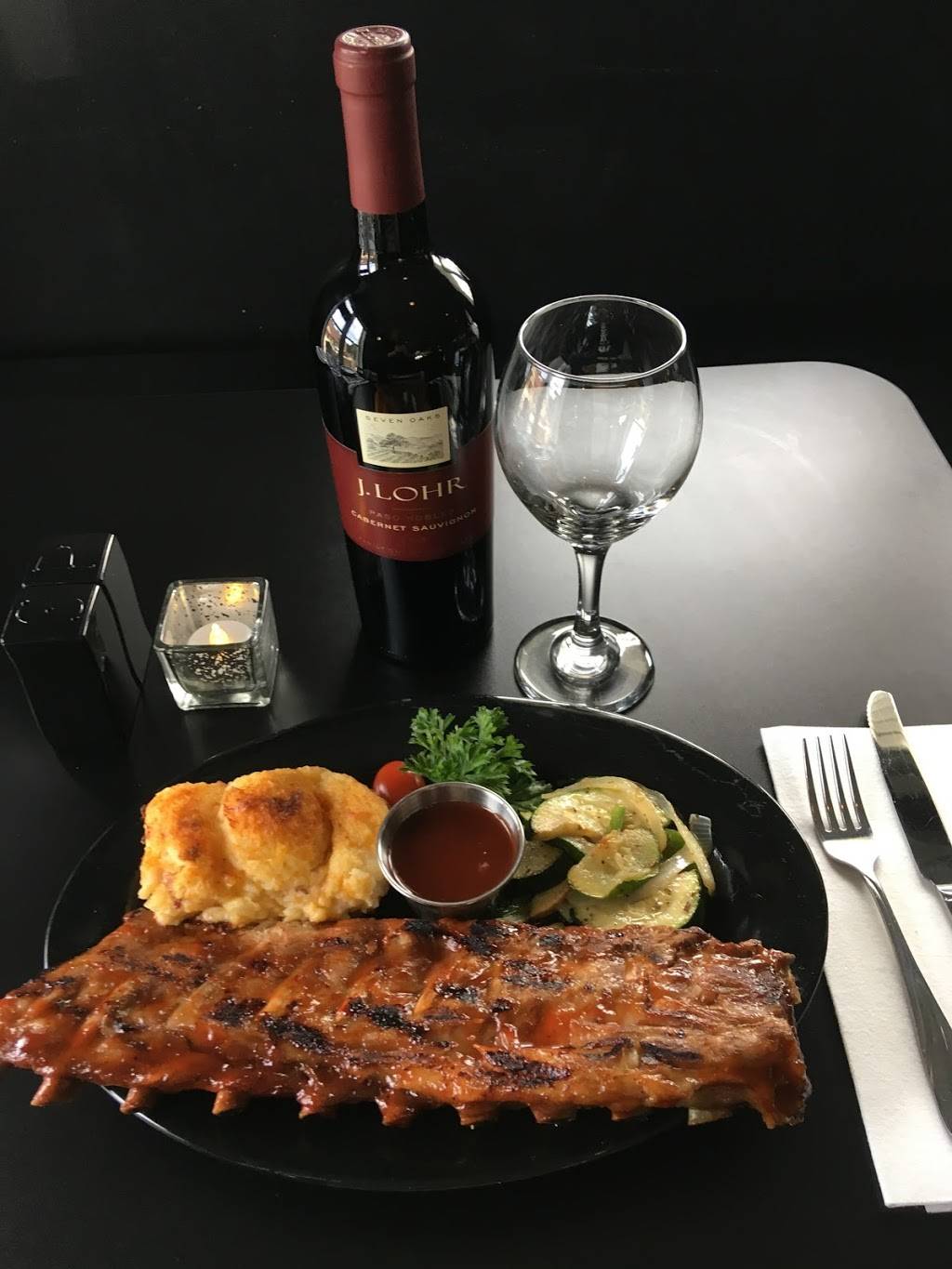 K Cs Clubhouse | restaurant | W3731 Club House Dr, Lake Geneva, WI 53147, USA | 2622035320 OR +1 262-203-5320