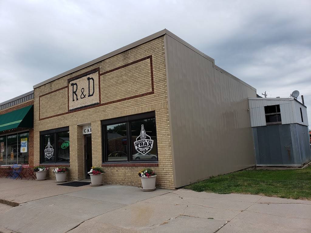 Across The Trax | restaurant | 633 Main St, Adams, NE 68301, USA | 4029882141 OR +1 402-988-2141