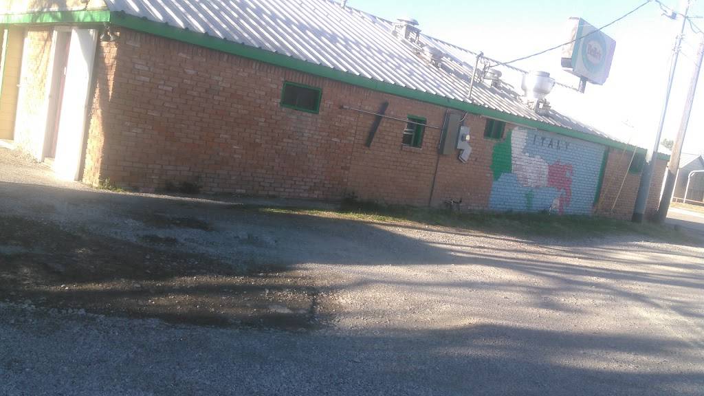 Bellas Italian Restaurant | restaurant | 1308 E Wise St, Bowie, TX 76230, USA | 9408723997 OR +1 940-872-3997