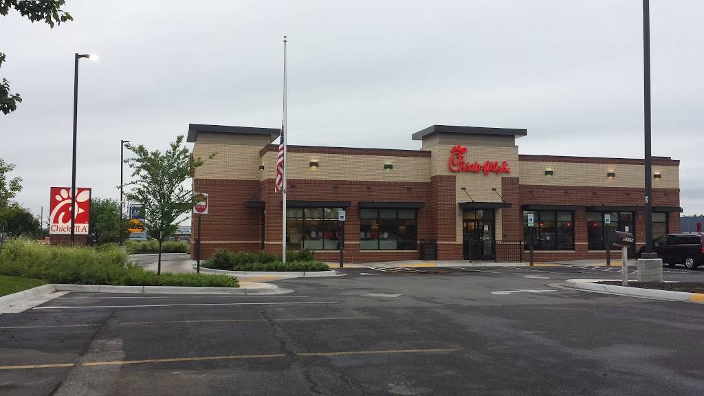 Chick-fil-A | restaurant | 2735 Iowa St, Lawrence, KS 66046, USA | 7858421002 OR +1 785-842-1002