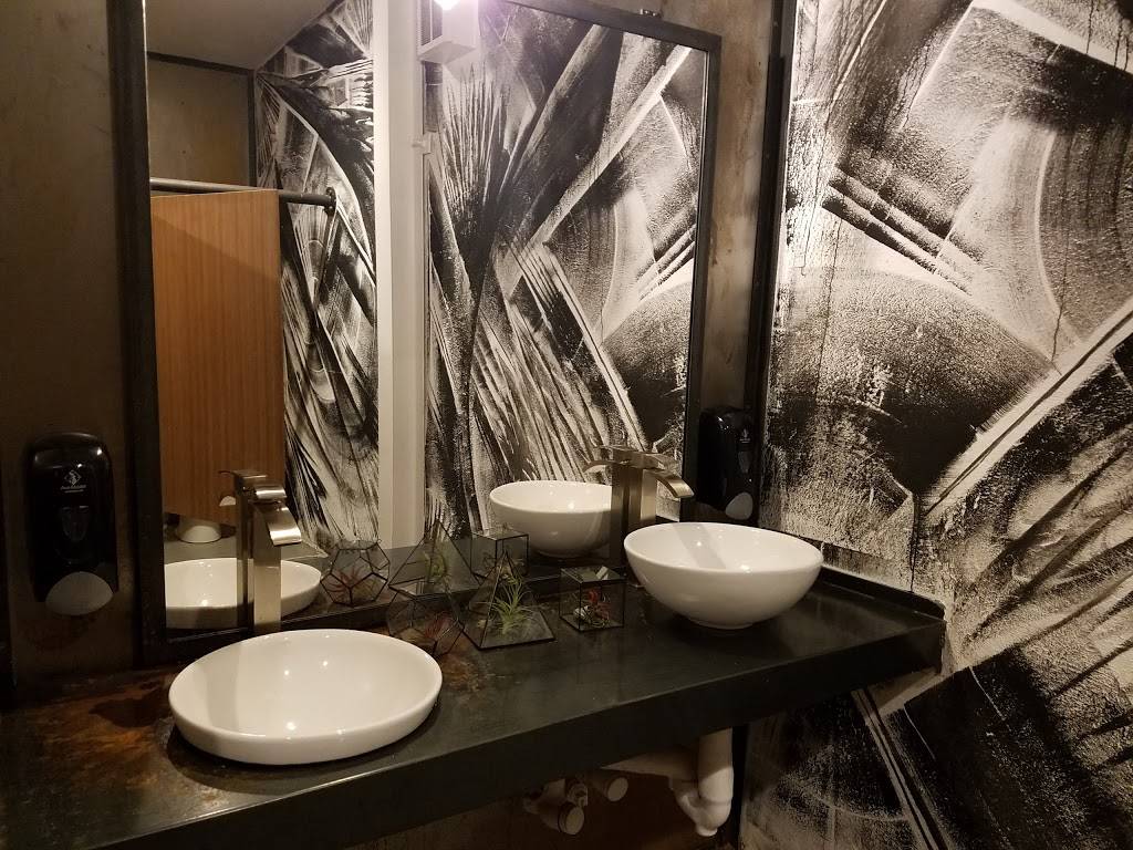 Dialogue Brewing | restaurant | 1501 1st St NW, Albuquerque, NM 87102, USA | 5055851501 OR +1 505-585-1501