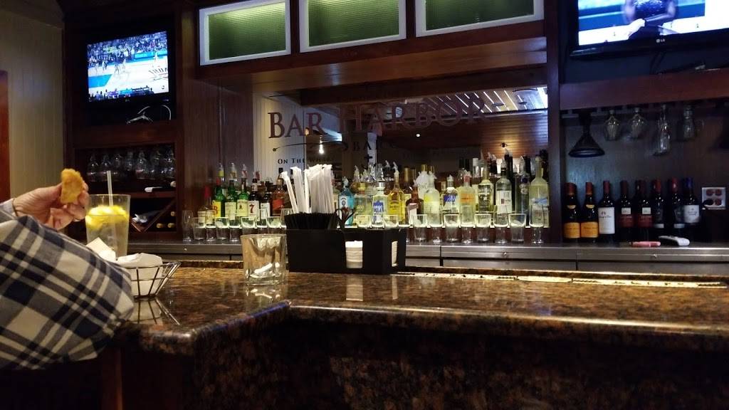 Red Lobster | restaurant | 6401 Darter Ct, Fort Pierce, FL 34945, USA | 7724614336 OR +1 772-461-4336