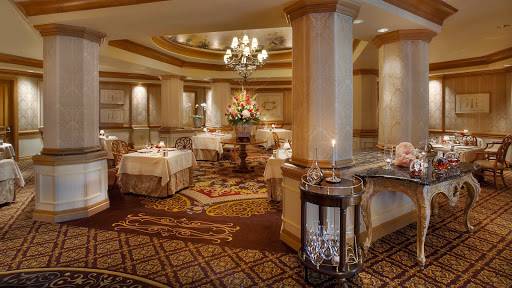 Victoria & Alberts | restaurant | 4401 Floridian Way, Orlando, FL 32830, USA | 4079393862 OR +1 407-939-3862