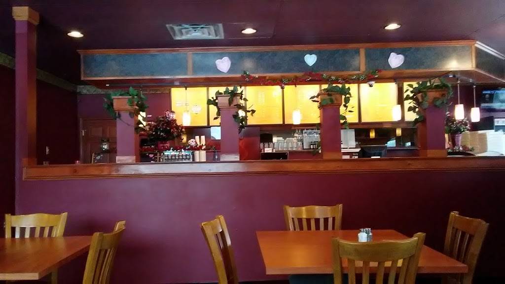 Louies Pizza & Italian Grille | restaurant | 61 NH-27 #20, Raymond, NH 03077, USA | 6038956800 OR +1 603-895-6800