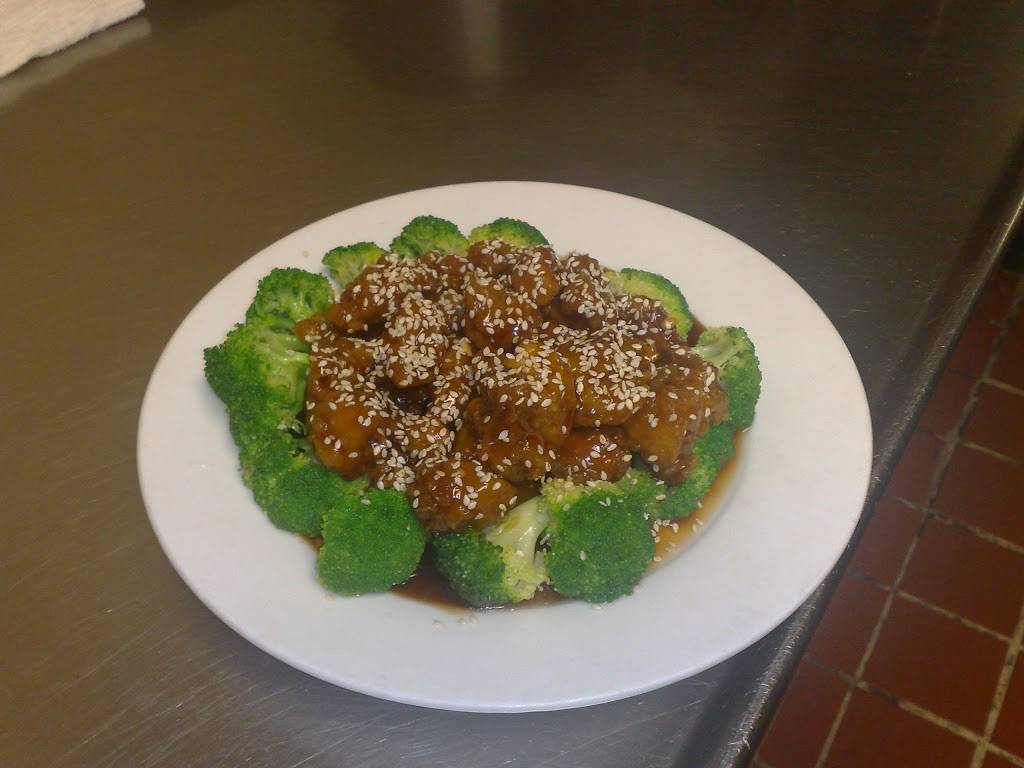 China Lake Chinese Restaurant | restaurant | 8214 Lakeview Pkwy, Rowlett, TX 75088, USA | 9724757262 OR +1 972-475-7262