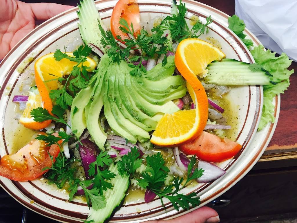 El Capitan Mexican Seafood | restaurant | 601 Mobil Ave J, Camarillo, CA 93010, USA | 8054376871 OR +1 805-437-6871