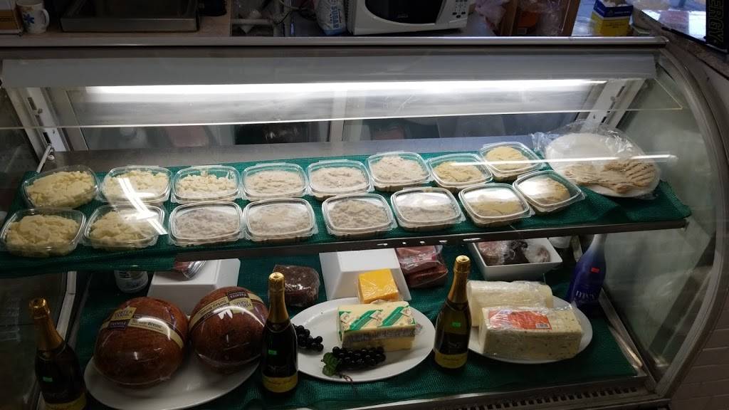 The Rainbow | restaurant | 4401 18th St, San Francisco, CA 94114, USA | 4158292018 OR +1 415-829-2018