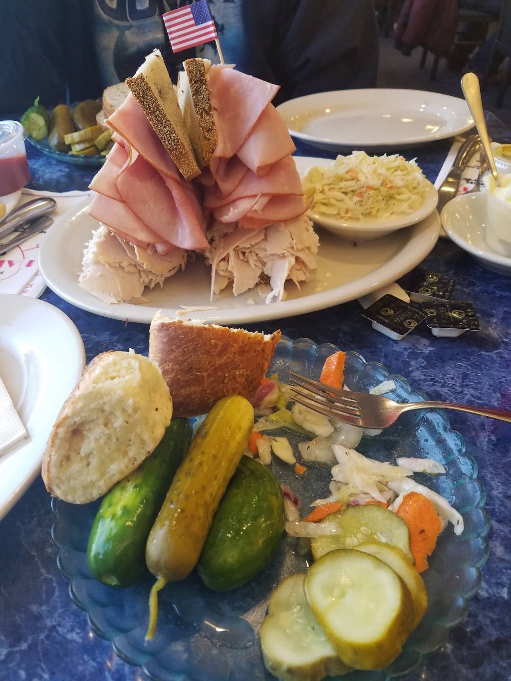 Harolds New York Deli | restaurant | 1173 King Georges Post Rd, Edison, NJ 08837, USA | 7326619100 OR +1 732-661-9100