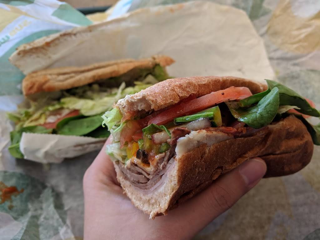 Subway | restaurant | 7071 Allentown Rd, Camp Springs, MD 20748, USA | 3014496102 OR +1 301-449-6102