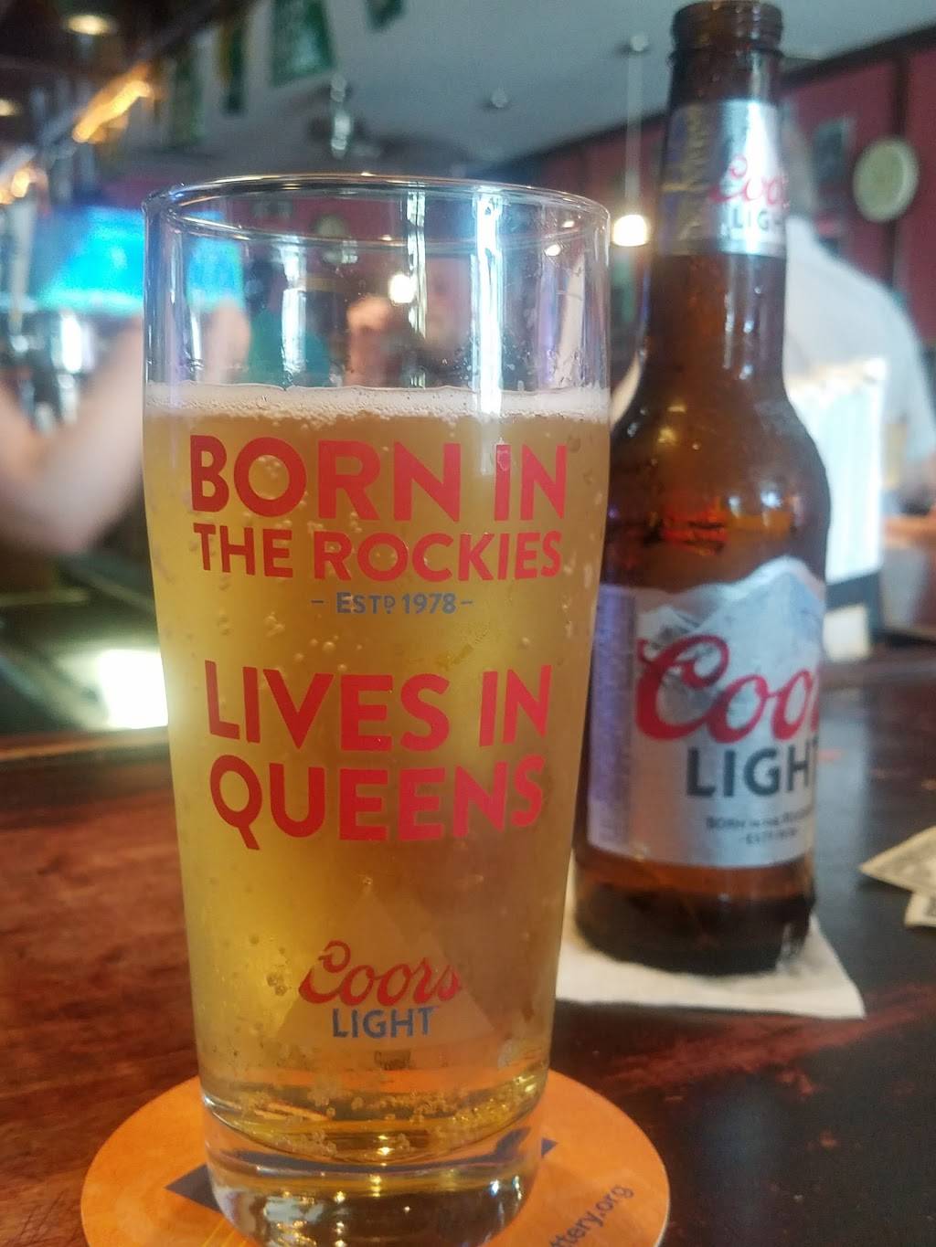 Stauntons Bar & Restaurant | restaurant | 22407 Union Tpke, Oakland Gardens, NY 11364, USA | 7184659040 OR +1 718-465-9040