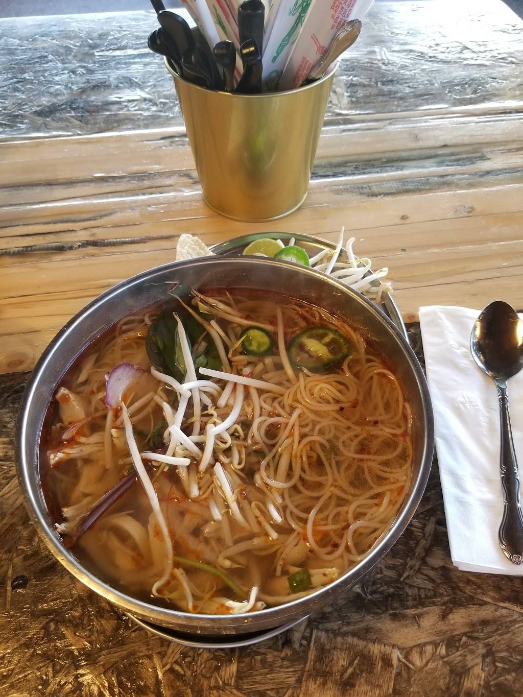 LETS PHO | restaurant | 4344 A Woodman Ave, Sherman Oaks, CA 91423, USA | 8188495901 OR +1 818-849-5901