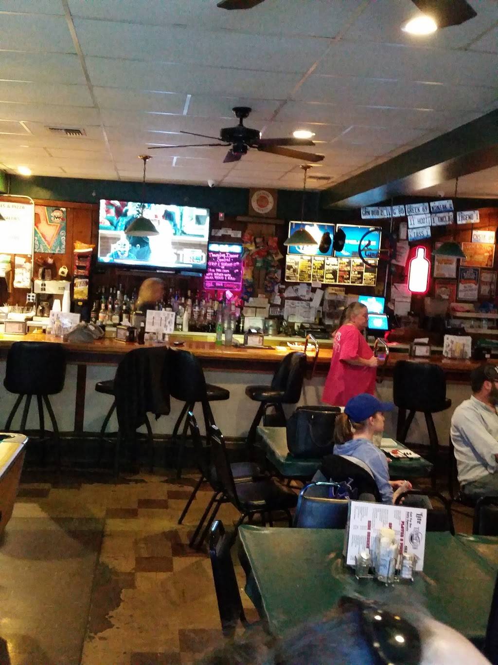 Town Club | restaurant | 2400 E Broadway, Alton, IL 62002, USA | 6184625431 OR +1 618-462-5431